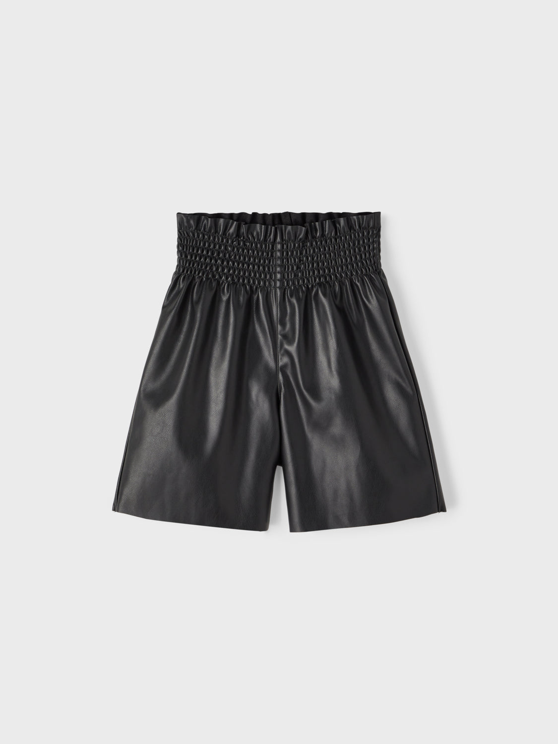 NKFLARITA Shorts - Black
